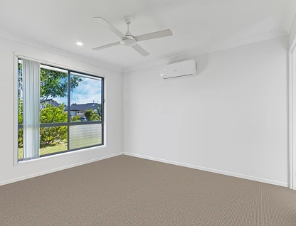Unit 1 & Unit 2/34 Montana Circuit, Logan Reserve, Brisbane - Southern Region, 5房, 3浴, Apartment