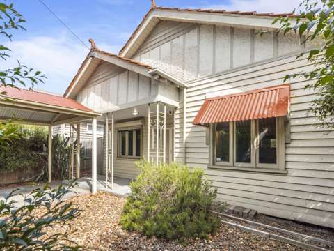 Coburg 3 Bedroom Charming Coburg Bungalow Awaits