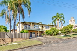 97 Lord Street, Dungog