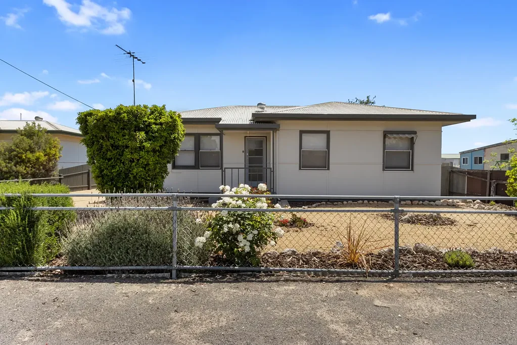 21 Eighth Street, Minlaton, SA 5575
