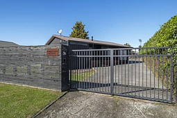 21 Carter Drive, Westbrook