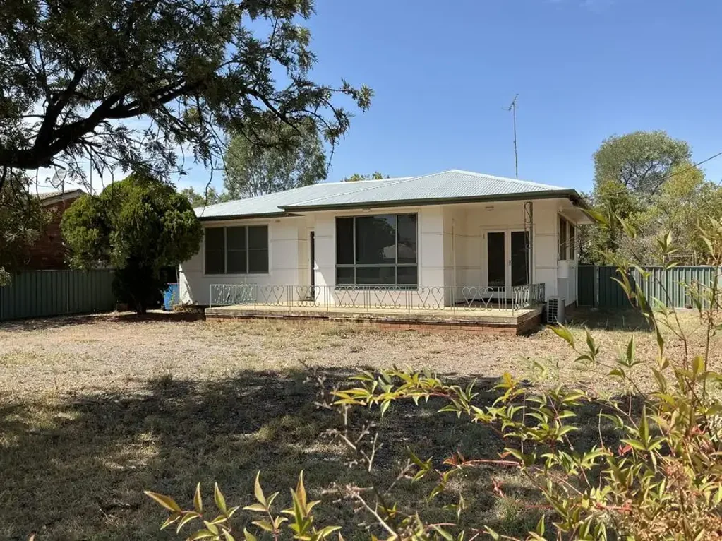 38 Macquarie, Baradine, NSW 2396