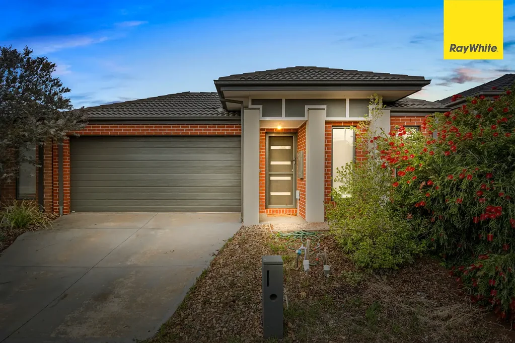 41 Toolern Waters Drive, Weir Views, VIC 3338