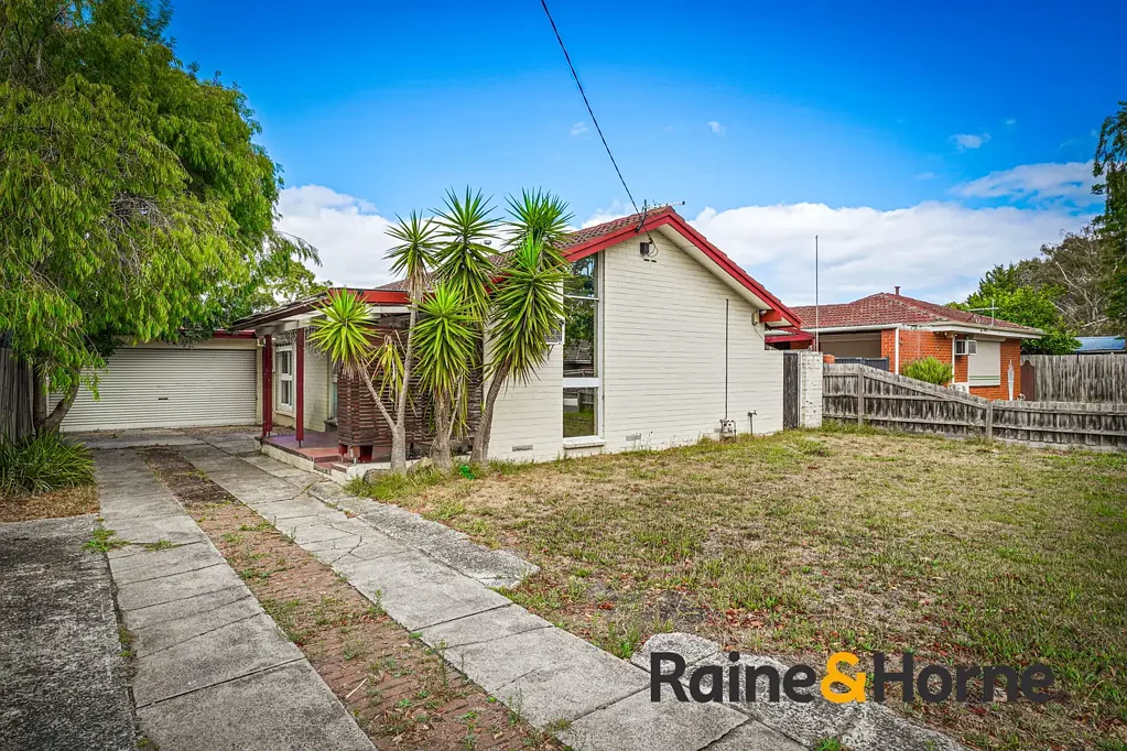 12 Campbell Parade, Cranbourne, VIC 3977