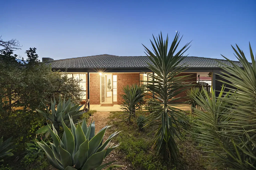 Paralowie 4 Bedroom Top Spot for Big Family Living: Nest, Invest, Renovate or Redevelop