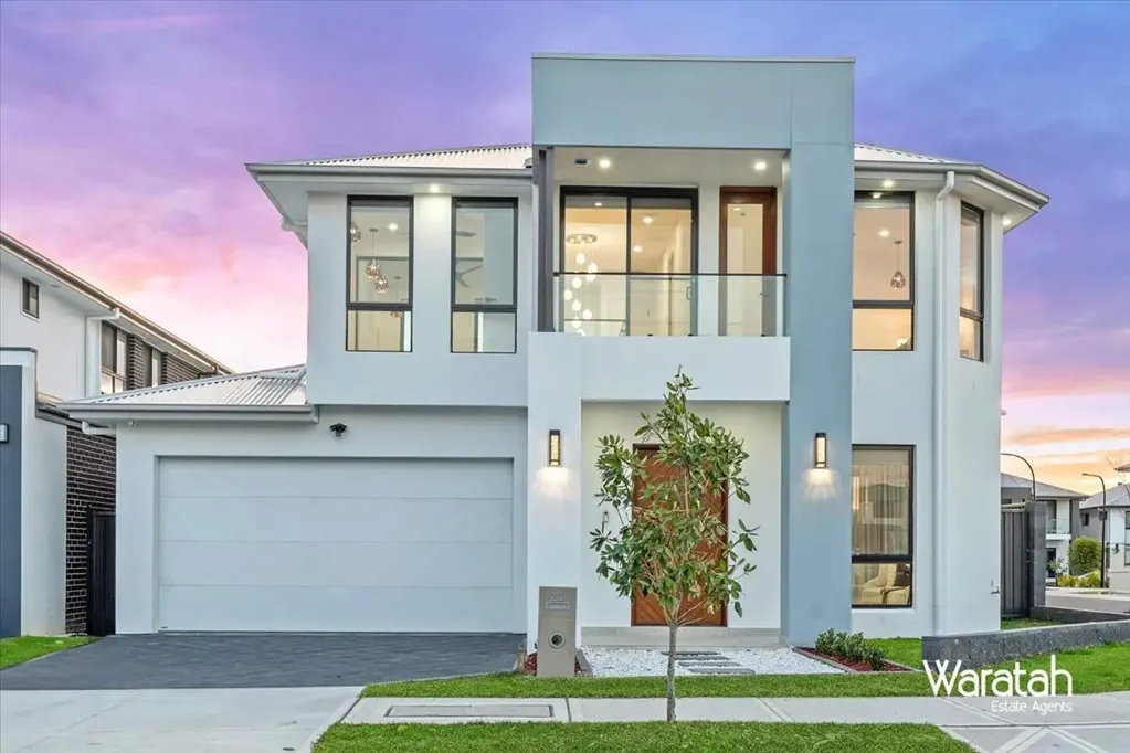 Marsden Park 5 Bedroom Modern Family Living in a Growing Community, Surrounded by Convenience!!