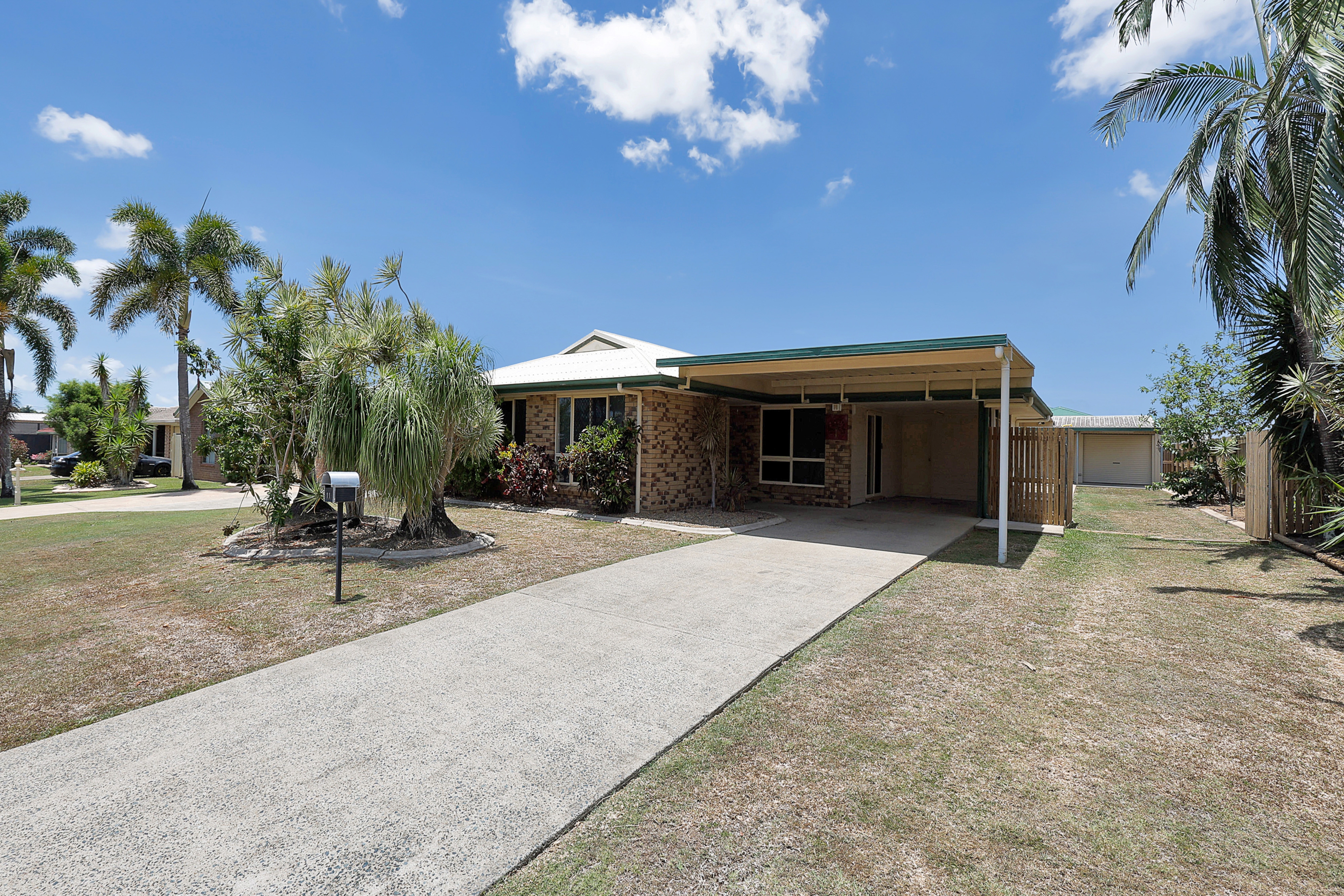 11 GEORGE JANE ST, WALKERSTON QLD 4751, 0部屋, 0バスルーム, House