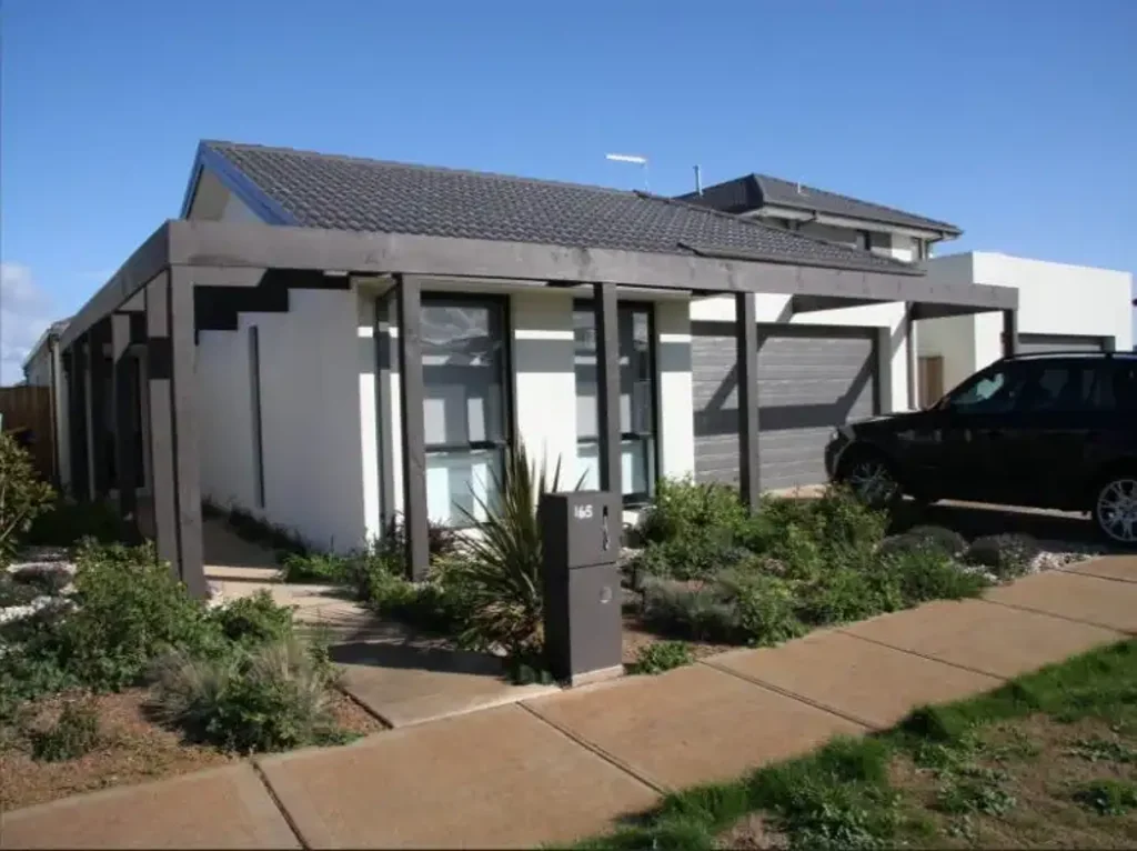 3-Bedroom Family Residence with Supereme Convenience