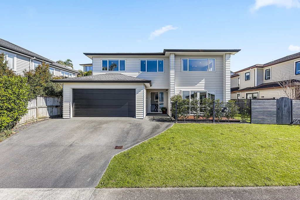 Millwater 5Habitaciones Expansive Family Living - Owners Have Purchased!