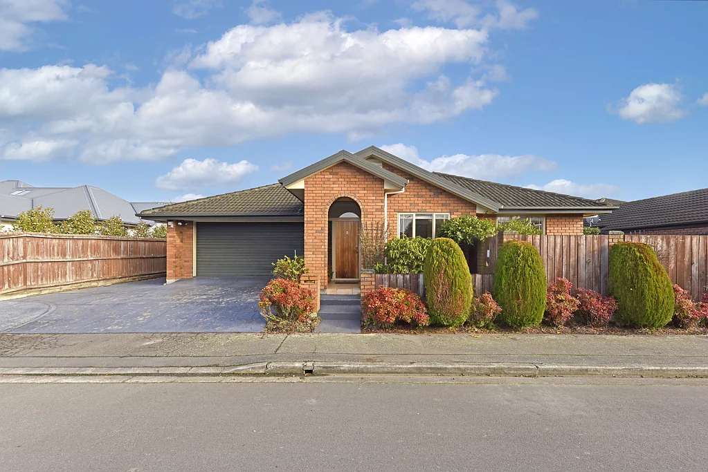 8 Scarlet Lane, Redwood, Christchurch, Canterbury