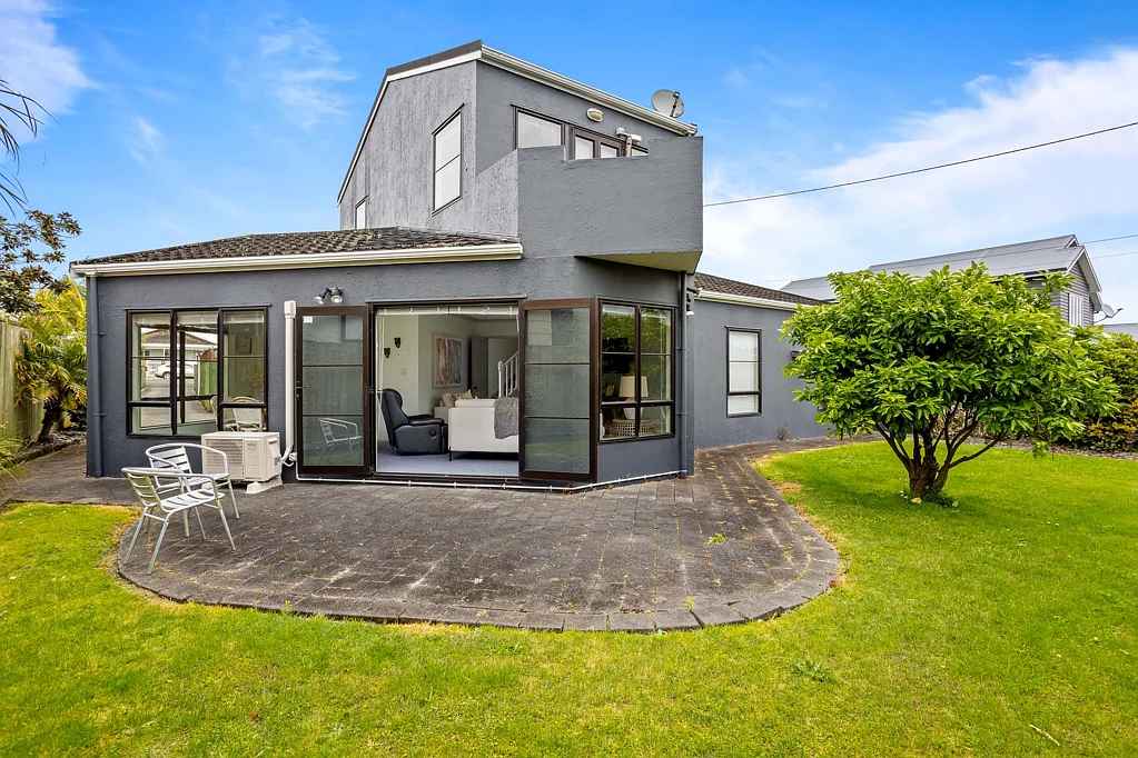 2/19 Stanley Avenue, Milford, North Shore City, Auckland