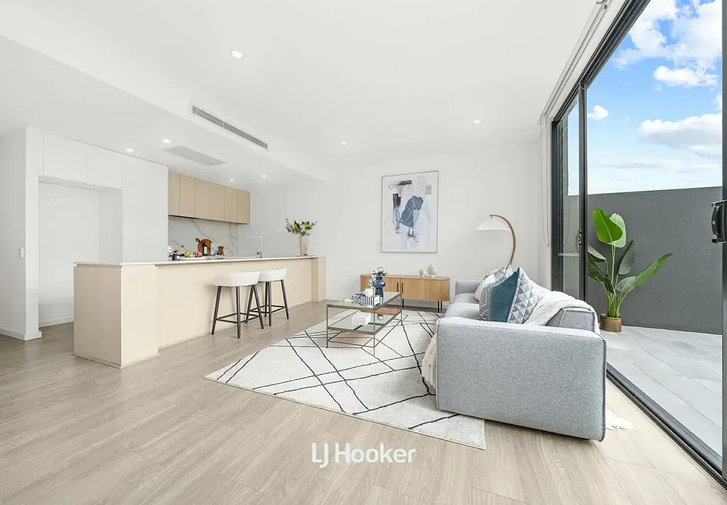 Gordon 3 Bedroom One-of-a-kind, Sunny & Modern Penthouse with 303sqm on Title
