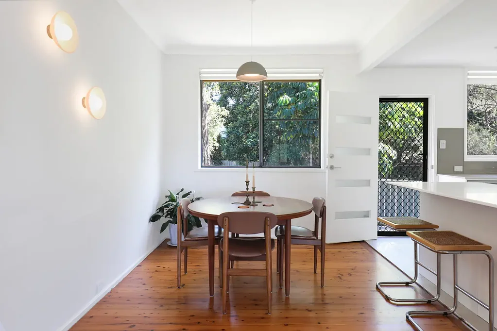 Bellambi 2침실 Beautifully renovated single level brick home