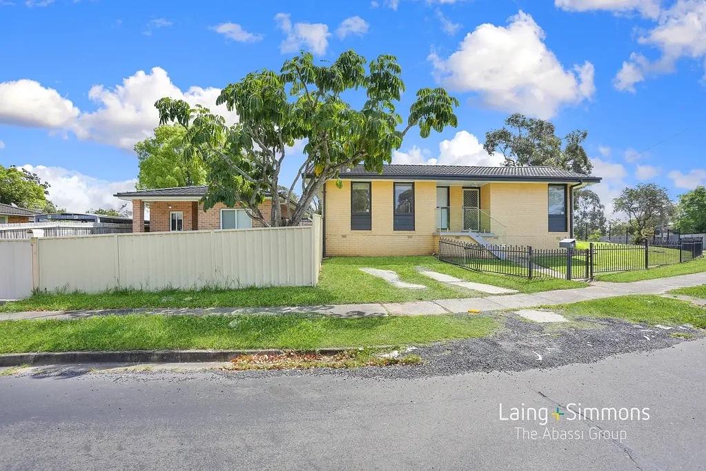 4 & 4A Wide Bay Circuit, Bidwill, NSW 2770