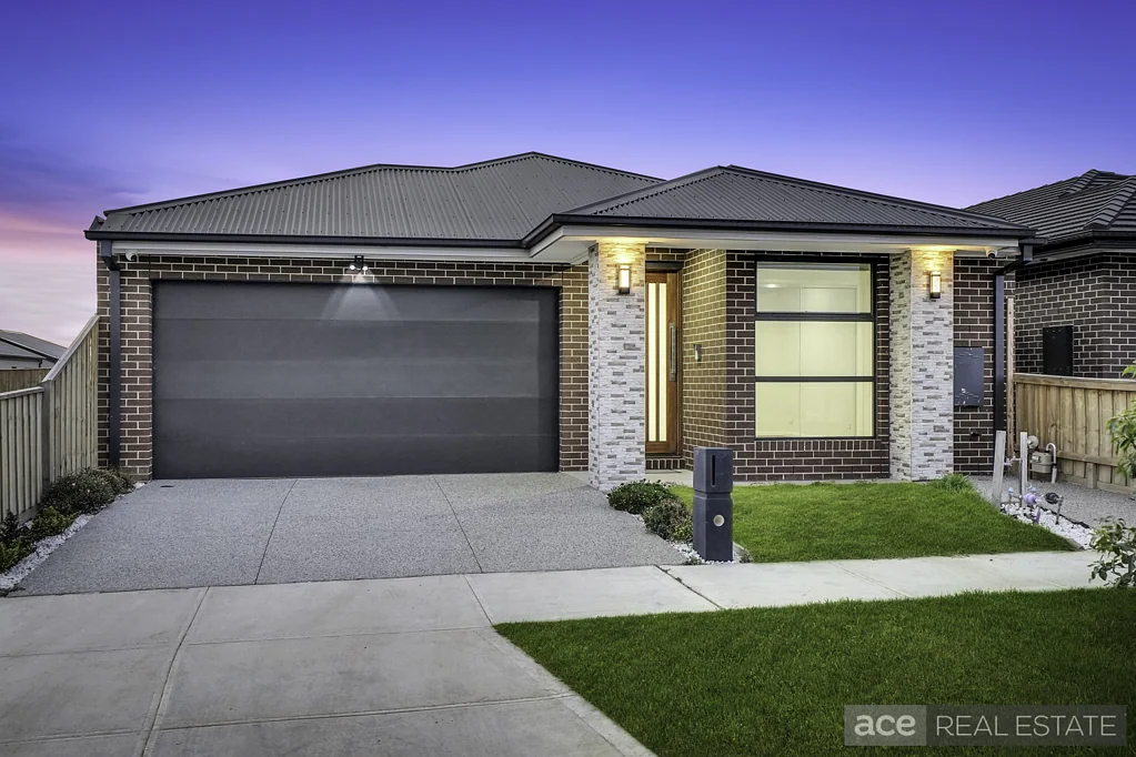 10 Alkington Way, Werribee, VIC 3030