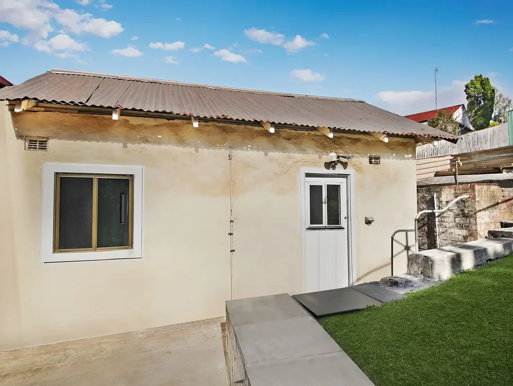 Renovated Studio - Rent Includes Electricity and Water