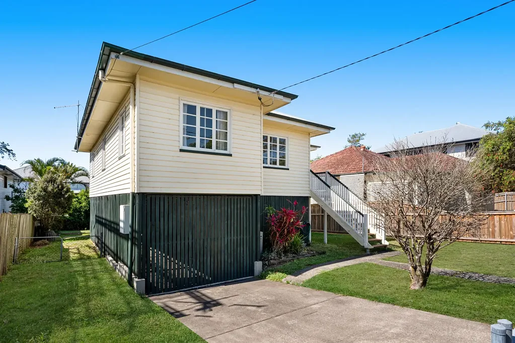 Graceville 4Zimmer Charming Graceville Residence with Versatile Floorplan