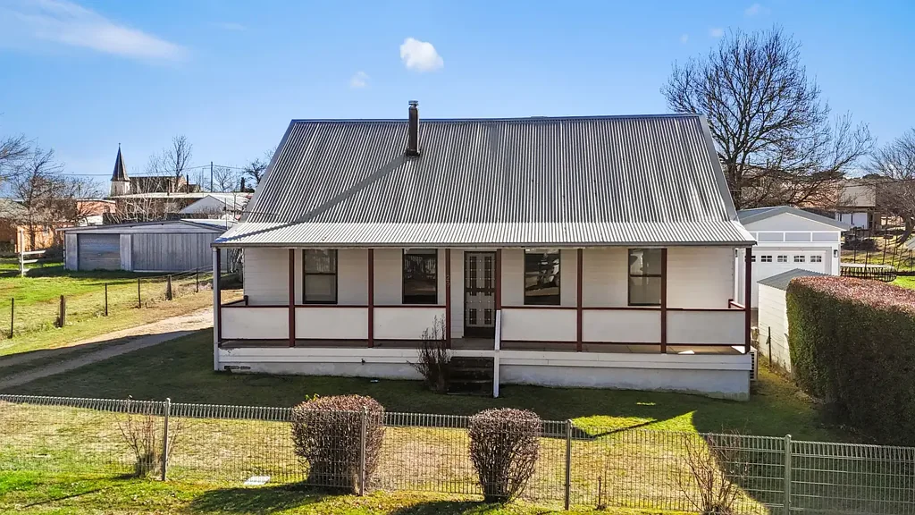 Adaminaby 3房  Charming Cottage in the Heart of Adaminaby