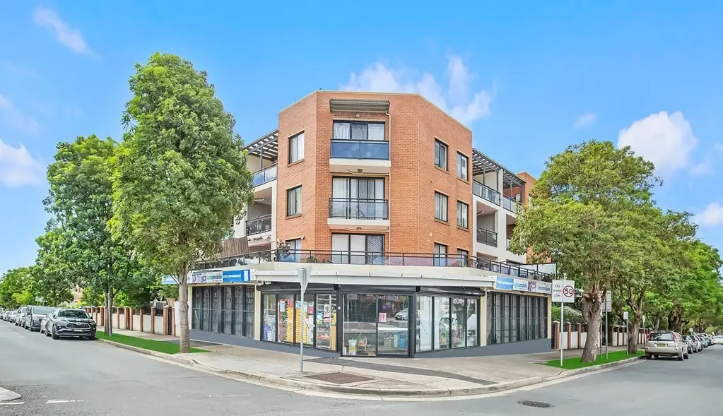 Modern 2-Bedroom Unit in Convenient Auburn Location