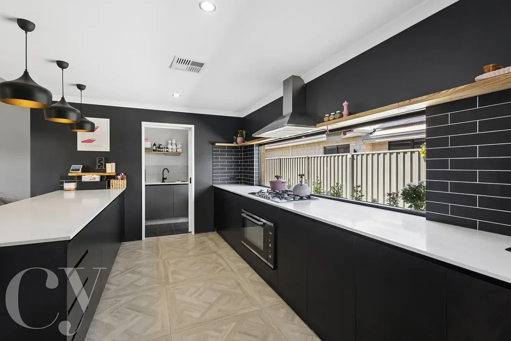 South Guildford 4Kwarto $1,150,000