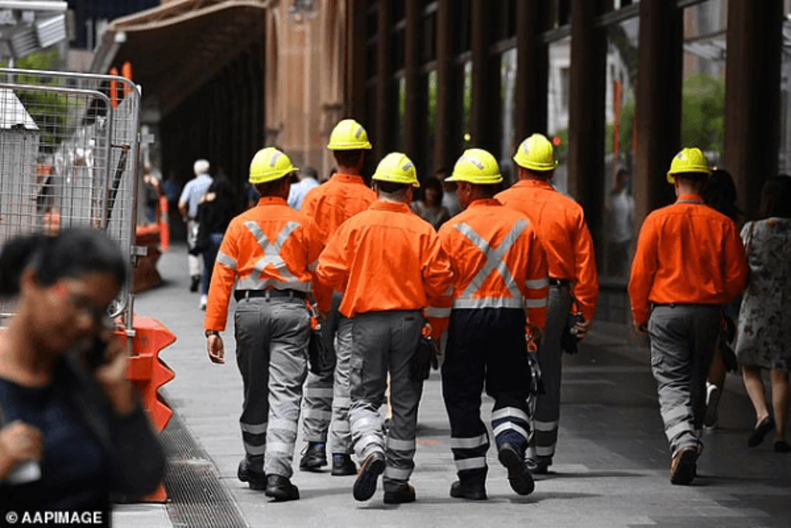 600万澳人受益！千亿工资补贴今起开放申请，5月正式发放