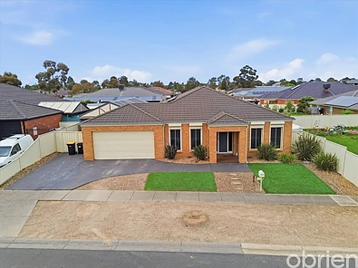 81 Featherhead Way, Harkness, VIC 3337, 4 Kuwarto, 2 Banyo, House