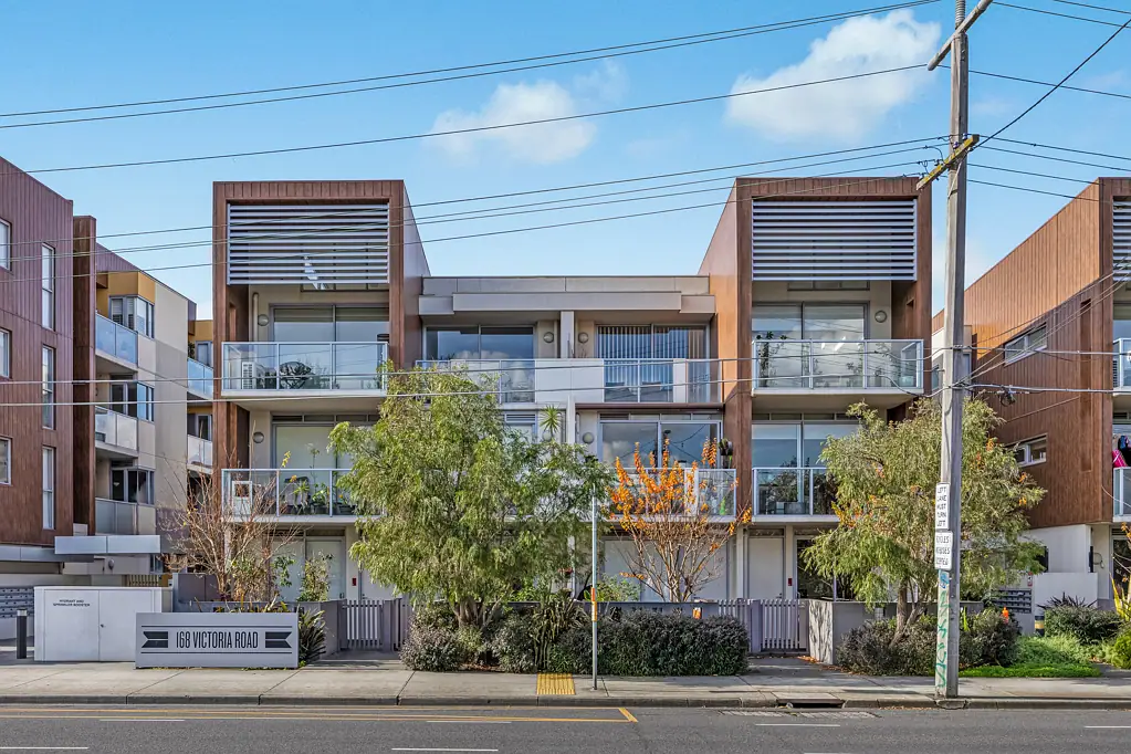 Northcote 2房 优越地段 Victoria Road 高端两居  舒适便利  宽敞明亮  安全停车  名校环抱  绿地休闲  社区活力 Urban Oasis: Stylish 2-Bed Apartment in the Heart of Northcote