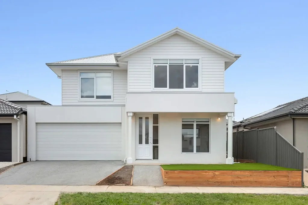 Spacious 5 Bedroom Family Home with 3 Bathrooms in Prime Truganina Location