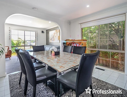 1/214 Highbury Road, Mount Waverley, East Melbourne, 3部屋, 1バスルーム, Unit