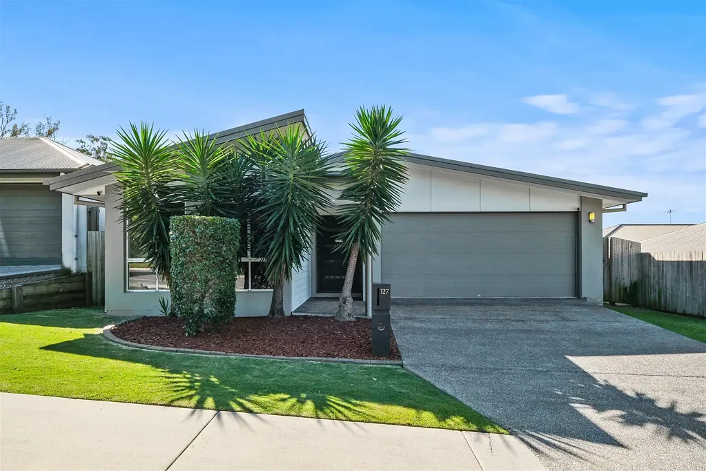 127 REGENTS DRIVE, Redbank Plains, QLD 4301