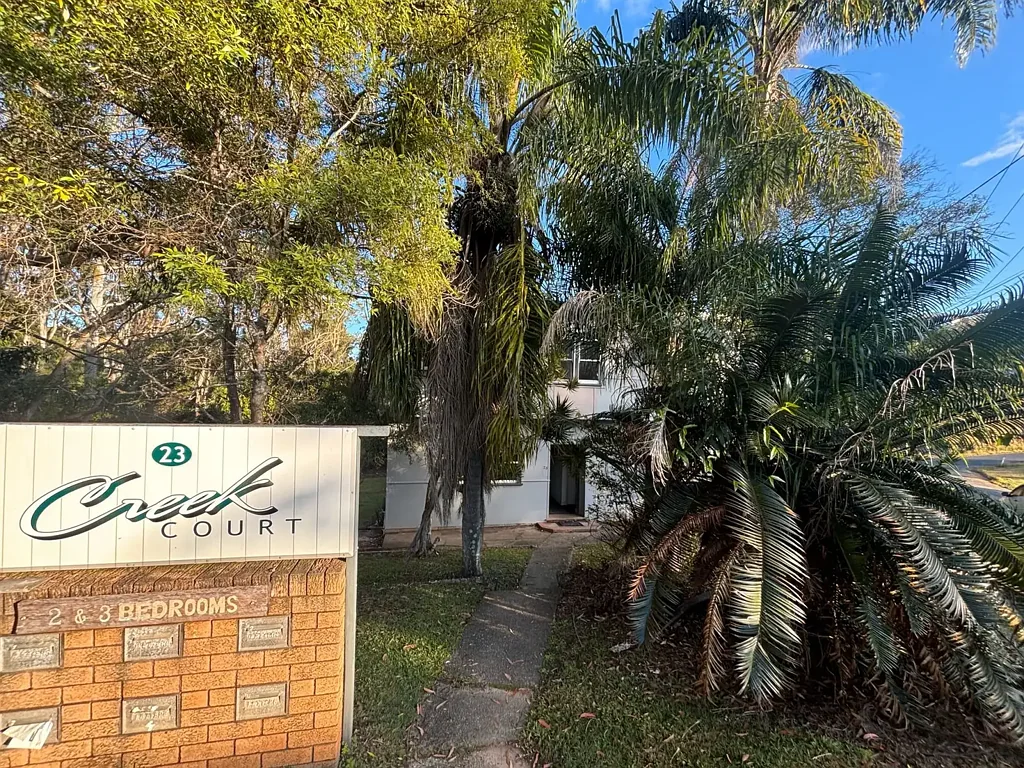 3 Bedroom Unit close to town