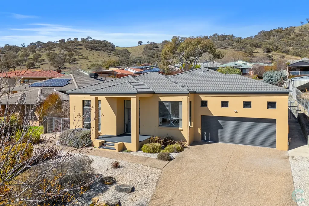 54 Olive Pink Crescent, Banks, ACT 2906