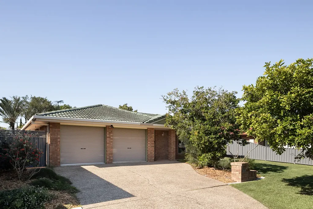Bald Hills 4બેડરૂમ Spacious Family Living with Side Access, Large Shed and Exceptional Outdoor Entertaining