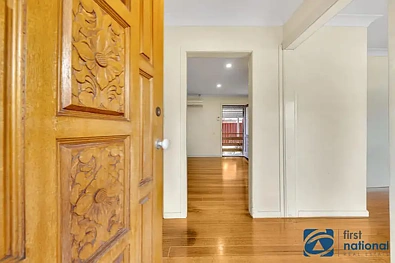 ਹੋਰ - 16 Pearson Crescent, Coolaroo, VIC 3048
