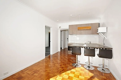 11/77 Chapman Street, North Melbourne, VIC 3051, 2 slaapkamers, 1 badkamers, Apartment