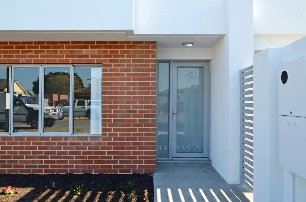 Stylish, Spacious & Secure! Modern Townhouse Living at Its Best!