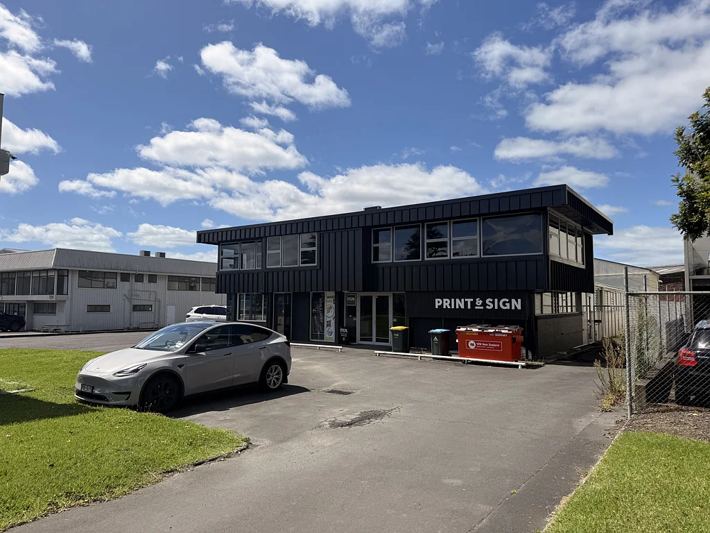 Avondale Affordable warehouse and office 486sqm