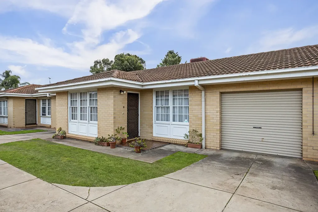 Woodville North 2غرفة نوم Generous Proportions, Modern Updates & Easy Living