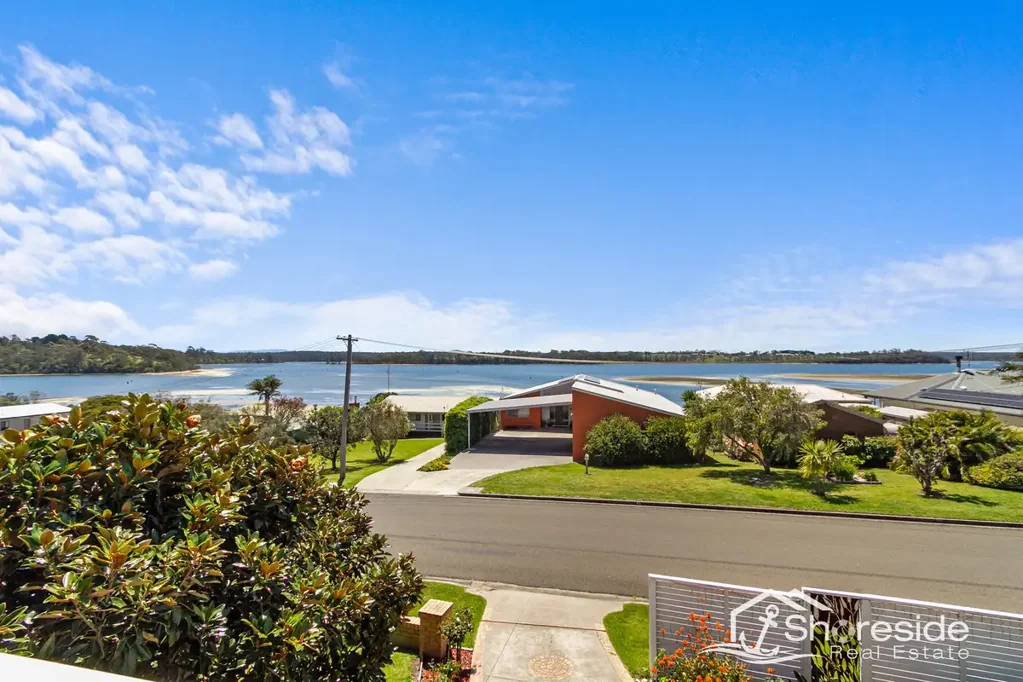 Lake Tyers Beach 3ਬੈੱਡਰੂਮ Dual Level Coastal Retreat in Lake Tyers Beach!