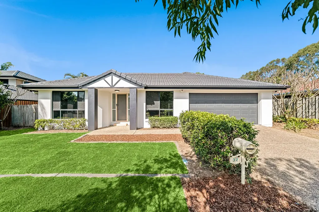 Parkinson 4બેડરૂમ Spacious Lowset Living in Stretton College Catchment