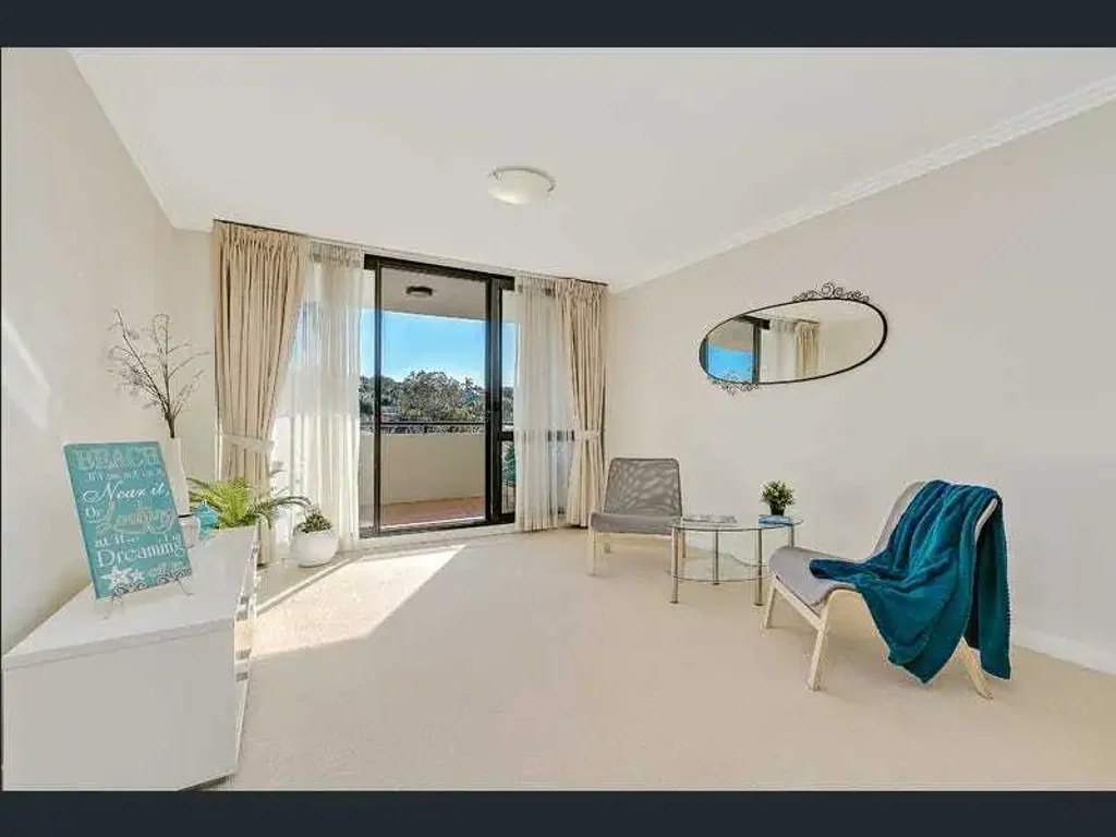 Modern Apartment in the Heart of Dee Why