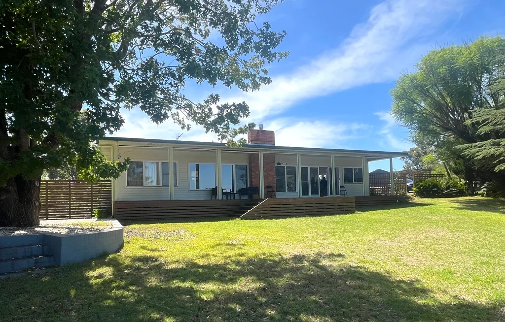 Coonabarabran Breathtaking Views, Beautiful House and Sheds - 57.05Ha Close to town !