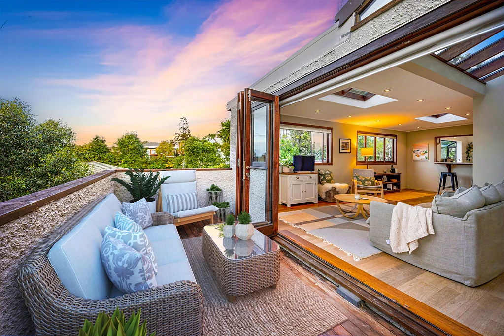 Castor Bay 3房  Character, Charm and Coastal Convenience