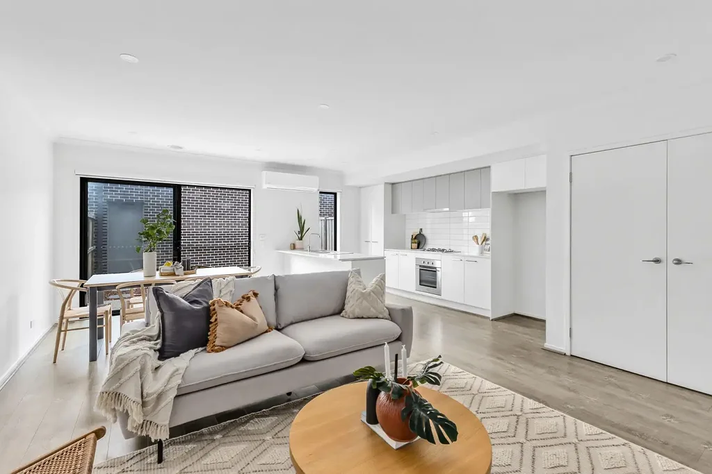 Armstrong Creek 4 Slaapkamer Prime Location Living – Walk to Schools & Shops