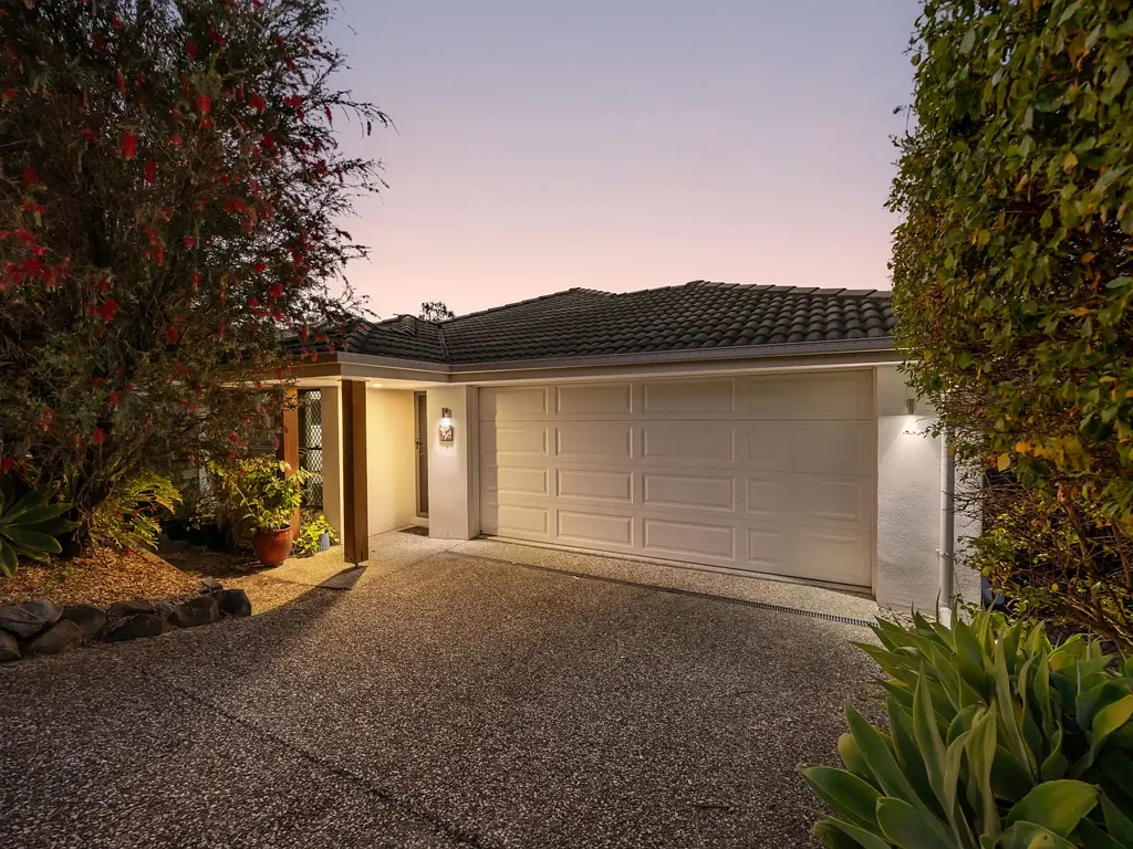 Augustine Heights 4침실 Family Living Made Easy | Private Living, Generous Spaces & Outdoor Appeal!
