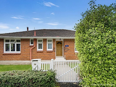 Oamaru 2Kwarto Elevated Views, Timeless Charm & Garden Serenity