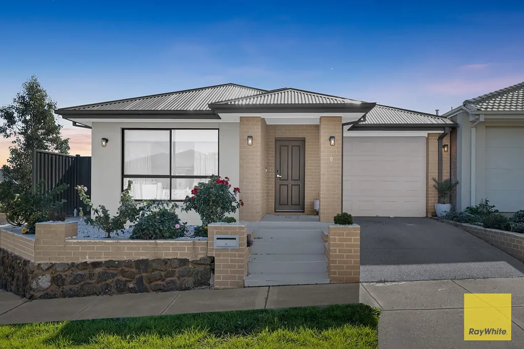 Truganina 3 Bedroom Great House in Convenient Location