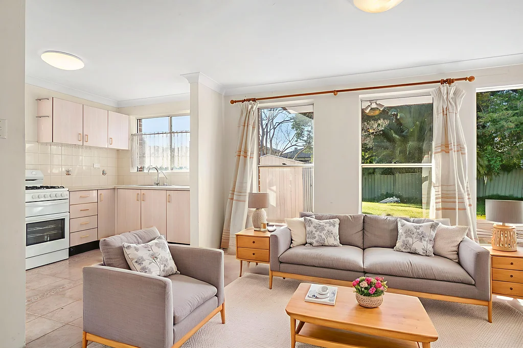 Spacious & Private Ground Floor Residence in Boutique Block of Two