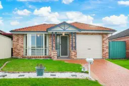 58 TAMWORTH CRES, Hoxton Park