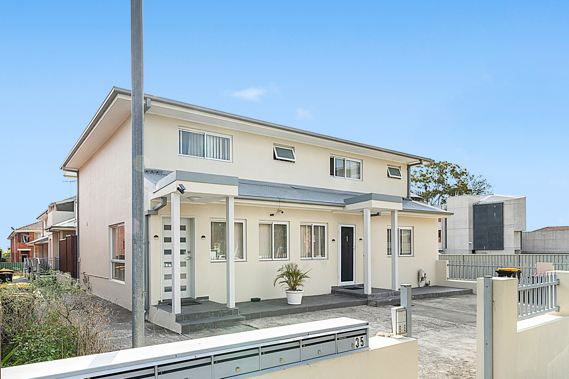 UNIT 2 35 MATTHEWS ST, PUNCHBOWL NSW 2196, 0 chambres, 0 salles de bain, Townhouse